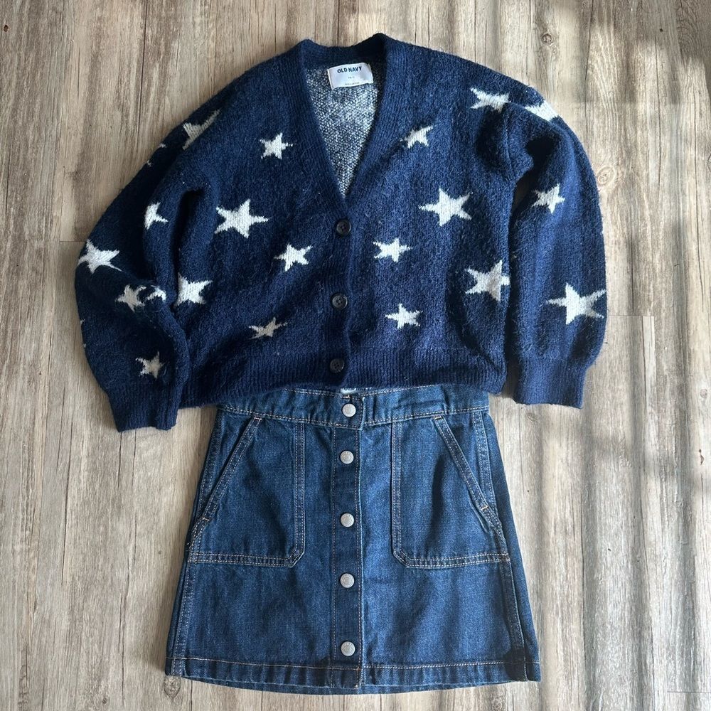 Old navy Girls size 8 star sweater and denim button skirt fall school